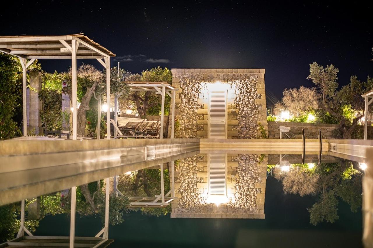 Masseria Vittoria Акая Екстериор снимка
